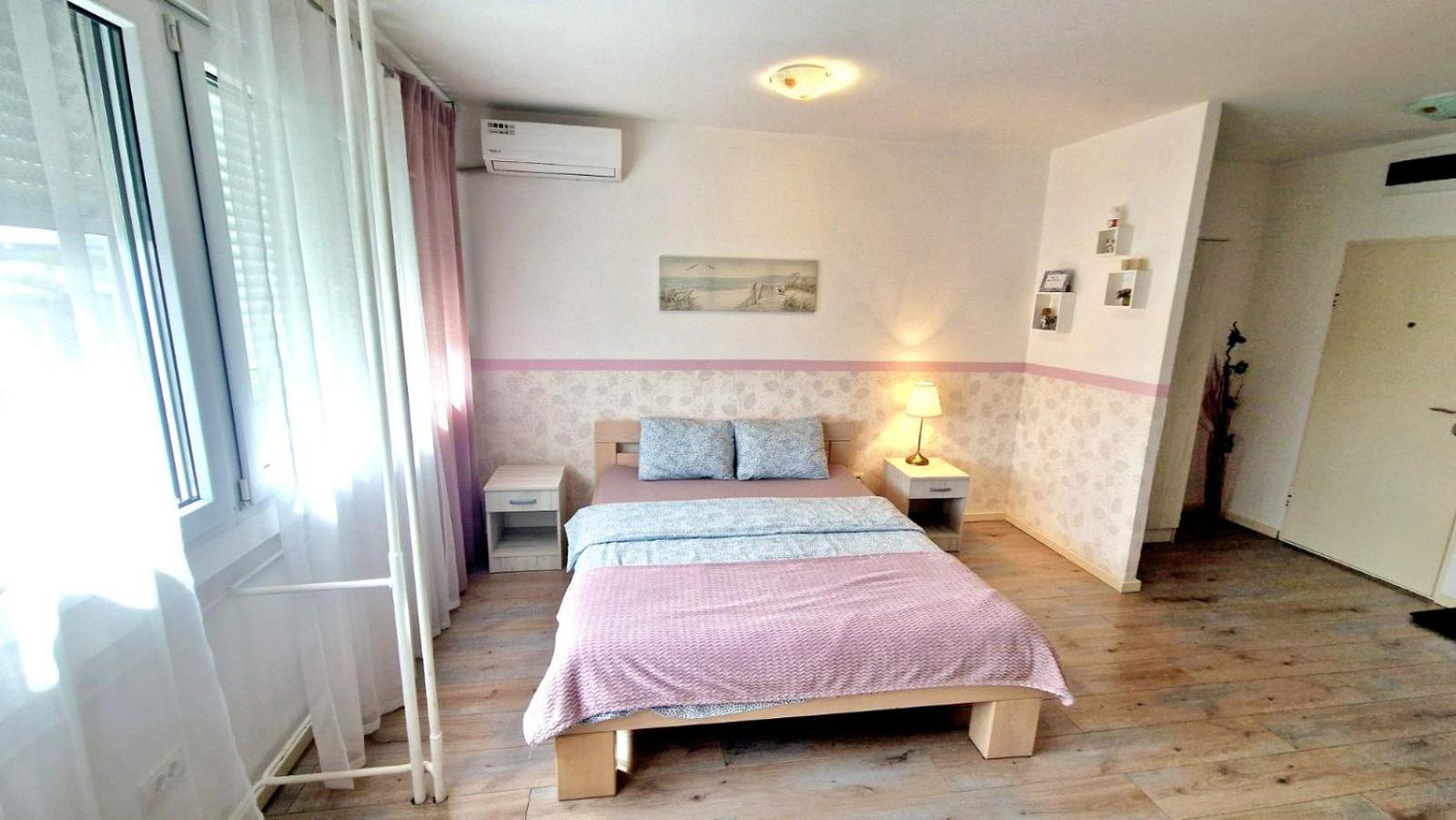 Apartmani Paku Bělehrad Exteriér fotografie
